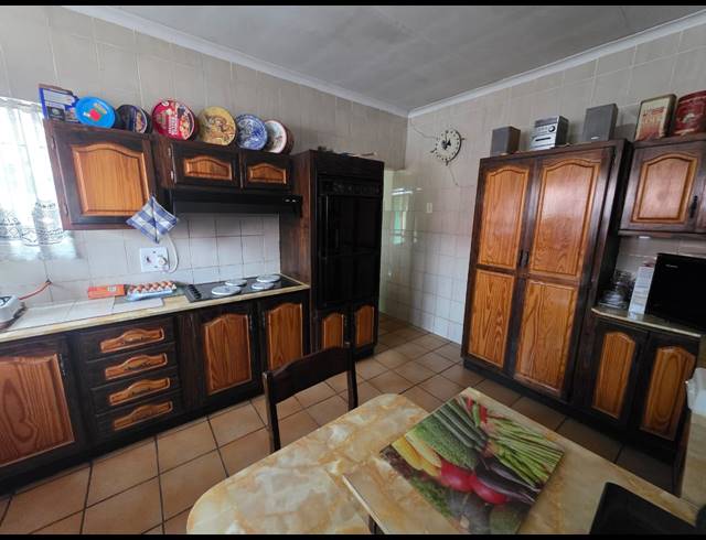 3 BEDROOM HOUSE FOR SALE IN VANDERBIJLPARK CE 5